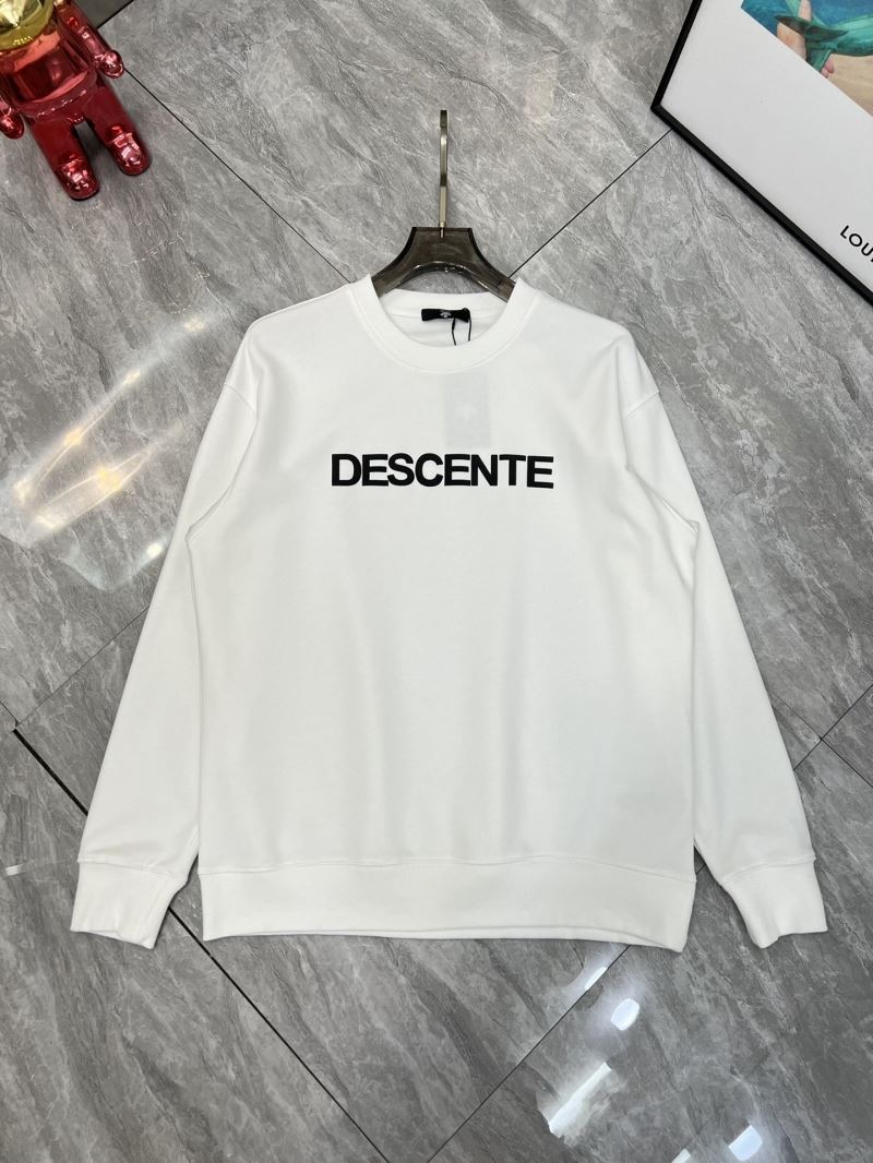 Descente Hoodies